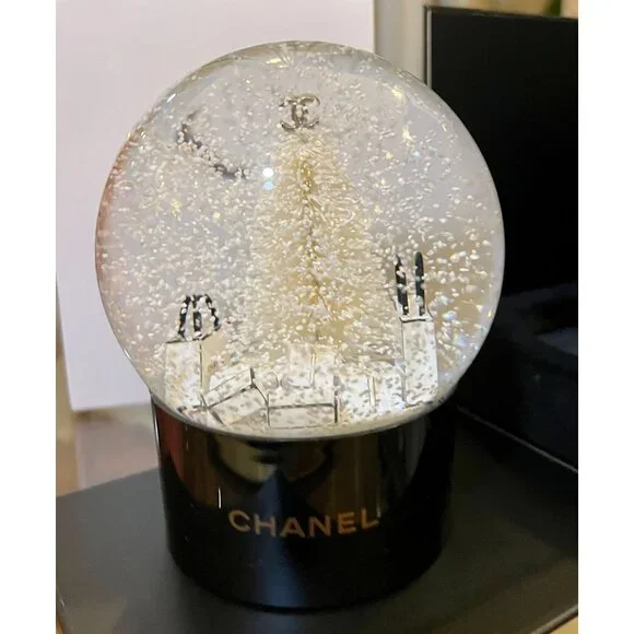 Chanel Limited Edition Snow Globe With Box - Picture 10 of 13